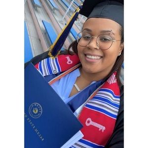 Meet your Posher, Maite